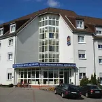 Hotel Tryp By Wyndham Aquamarin 3*