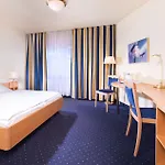 Hotel Tryp By Wyndham Aquamarin Lubeck