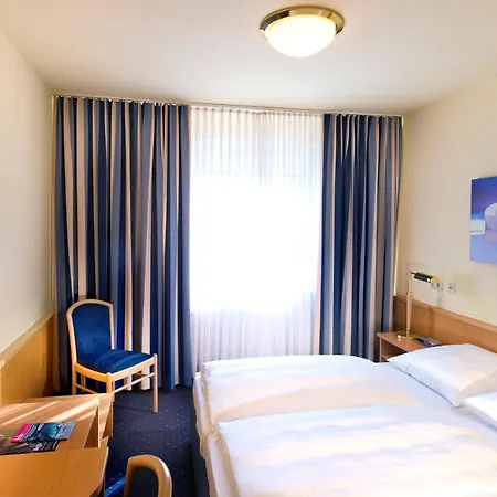 Tryp By Wyndham Aquamarin Hotel Lubeck