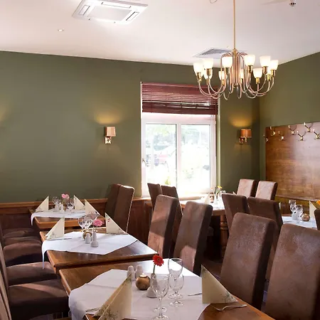 吕贝克海蓝宝石温德姆特里普酒店 酒店 吕贝克