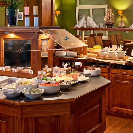 Hotel Tryp By Wyndham Aquamarin