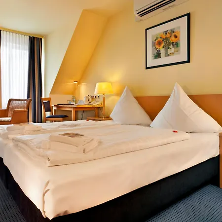 Tryp By Wyndham Aquamarin Lubeck