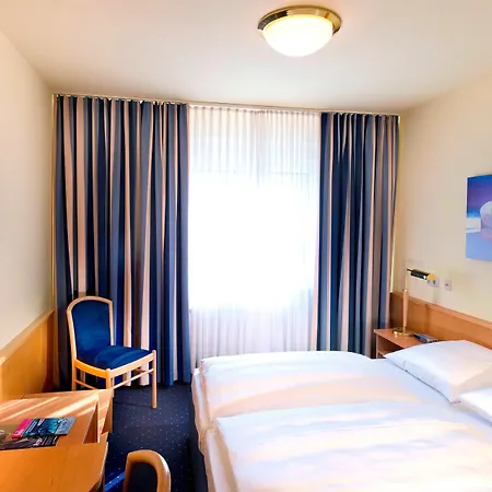 Tryp By Wyndham Aquamarin