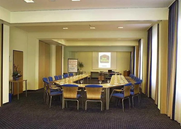 Hotel Tryp By Wyndham Aquamarin Lübeck