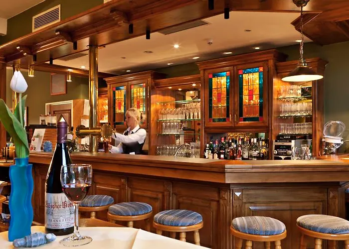 Hotel Tryp By Wyndham Aquamarin 3*