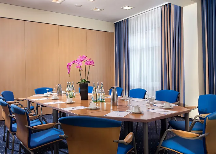 Hotel Tryp By Wyndham Aquamarin Lübeck