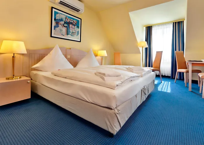 Hotel Tryp By Wyndham Aquamarin 3*